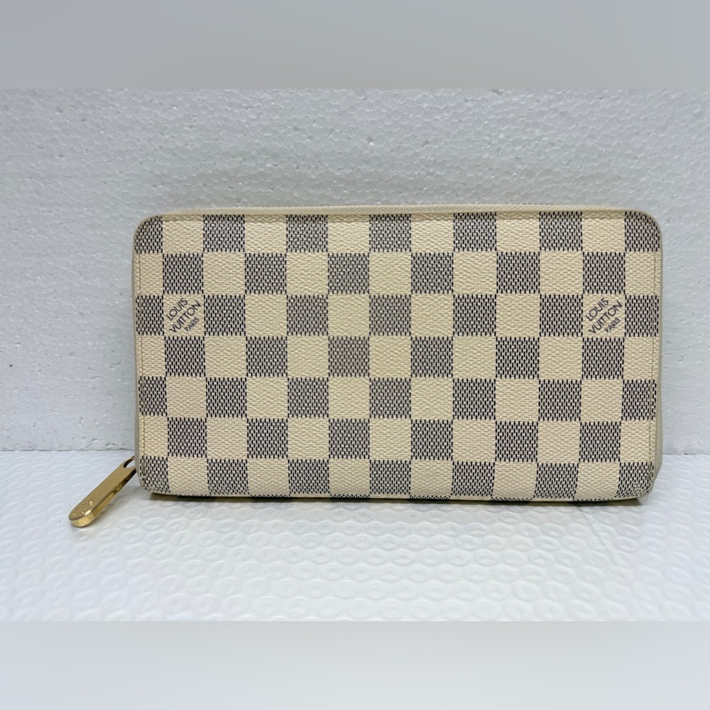 Louis Vuitton Damier Azur zippy organizer wallet